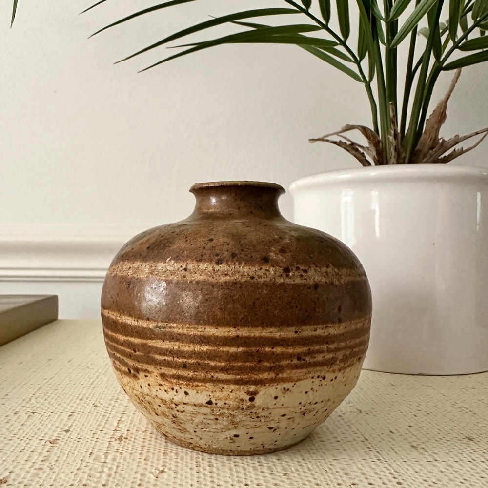 Vintage Mid-Century Modern Artist Signed Brown Studio Pottery Vase